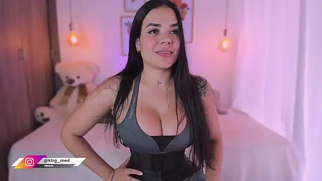 amelie gonzalez online show from December 2024 03:53:02 PM