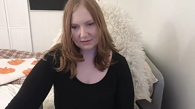 Snapshot of lilleambi chatting on December 2025 01:42:01 PM lilleambi online show from December 2025 01:42:01 PM