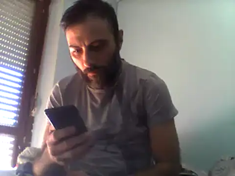 Snapshot of coppiasenzacensura chatting on December 2024 10:50:02 AM coppiasenzacensura online show from December 2024 10:50:02 AM