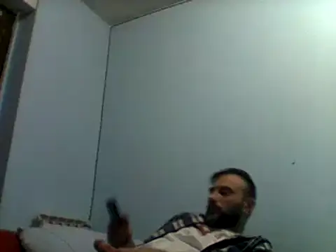 Snapshot of coppiasenzacensura chatting on January 2025 05:48:01 PM coppiasenzacensura online show from January 2025 05:48:01 PM