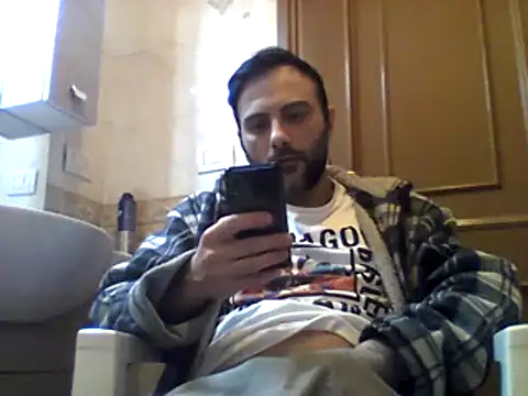 Snapshot of coppiasenzacensura chatting on March 2025 01:40:02 PM coppiasenzacensura online show from March 2025 01:40:02 PM