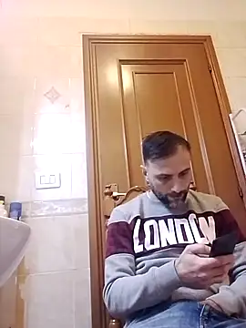 Snapshot of coppiasenzacensura chatting on November 2025 03:25:01 PM coppiasenzacensura online show from November 2025 03:25:01 PM