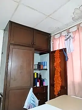 Snapshot of Alissamore3 chatting on February 2025 01:32:01 PM Alissamore3 online show from February 2025 01:32:01 PM