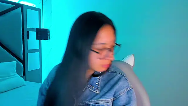 Snapshot of sayumi_dirty chatting on February 2025 06:46:01 PM sayumi dirty online show from February 2025 06:46:01 PM