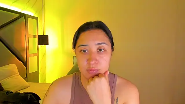 Snapshot of sayumi_dirty chatting on February 2025 06:53:01 PM sayumi dirty online show from February 2025 06:53:01 PM