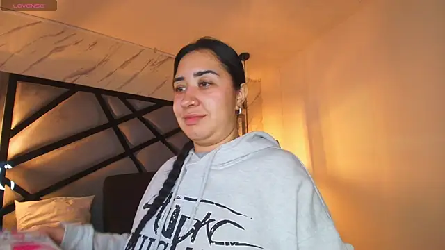 Snapshot of sayumi_dirty chatting on March 2025 07:06:01 PM sayumi dirty online show from March 2025 07:06:01 PM