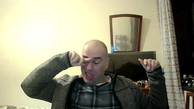 sstrasser online show from December 2024 10:26:01 PM