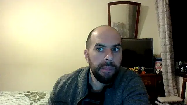 sstrasser online show from February 2025 11:36:01 PM