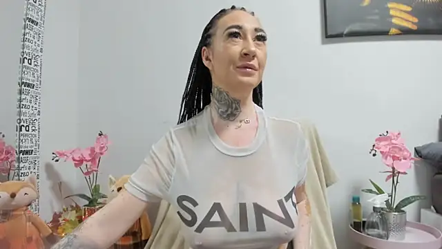 Snapshot of Rayanablackandwhite chatting on October 2025 09:56:01 PM Rayanablackandwhite online show from October 2025 09:56:01 PM