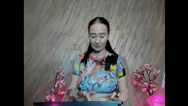 Rayanablackandwhite online show from June 2026 10:49:02 AM