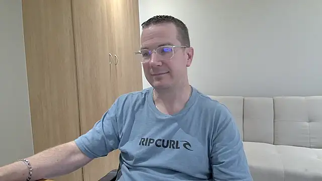 BrettJ81 online show from March 2026 03:19:02 PM