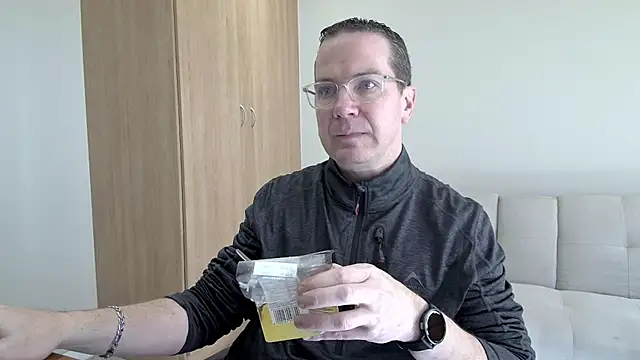 BrettJ81 online show from May 2026 10:08:02 AM