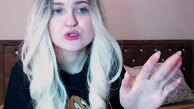 Sara4uu online show from February 2025 11:55:02 PM