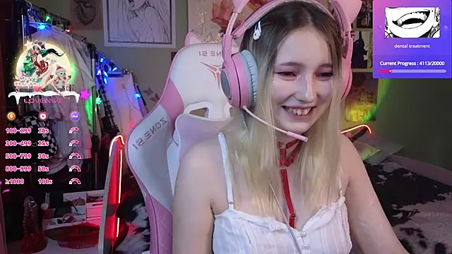 Evie Ro online show from December 2024 08:32:01 PM