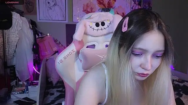 Evie Ro online show from February 2025 11:11:01 PM