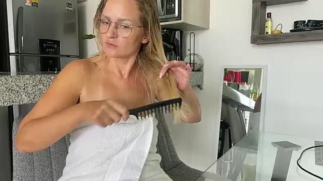 mommy nadin online show from March 2025 07:49:02 PM