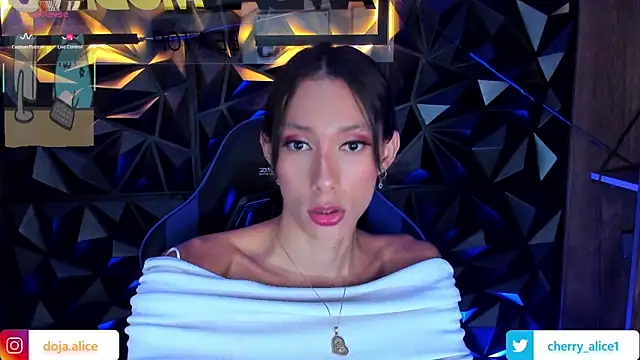 Snapshot of alicee_salvatore chatting on February 2026 02:10:01 PM alicee salvatore online show from February 2026 02:10:01 PM