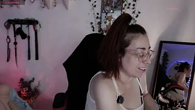Eve Blue77 online show from May 2026 11:01:02 PM