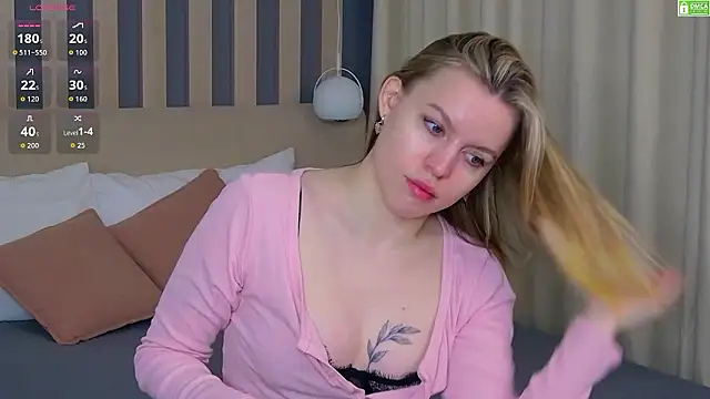 Snapshot of AmaliaBell chatting on February 2026 01:04:01 PM AmaliaBell online show from February 2026 01:04:01 PM