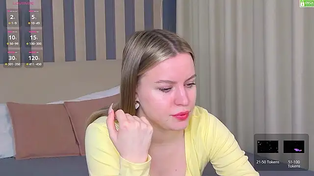 Snapshot of AmaliaBell chatting on February 2026 01:04:02 PM AmaliaBell online show from February 2026 01:04:02 PM