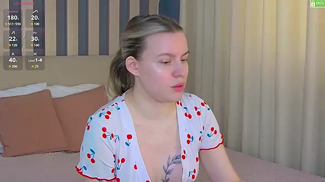 Snapshot of AmaliaBell chatting on March 2026 01:03:02 PM AmaliaBell online show from March 2026 01:03:02 PM