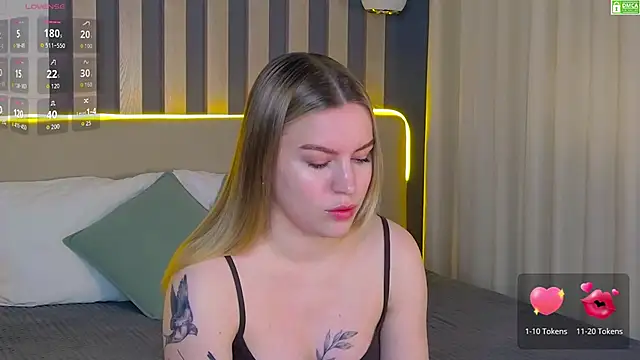 Snapshot of AmaliaBell chatting on March 2026 01:11:02 PM AmaliaBell online show from March 2026 01:11:02 PM