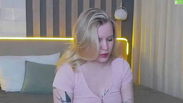 AmaliaBell online show from May 2026 04:25:01 PM