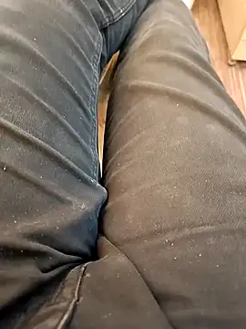 Snapshot of u_wan_me chatting on November 2025 08:02:01 AM u wan me online show from November 2025 08:02:01 AM