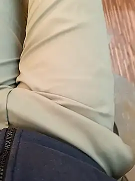 Snapshot of u_wan_me chatting on January 2026 03:54:01 AM u wan me online show from January 2026 03:54:01 AM