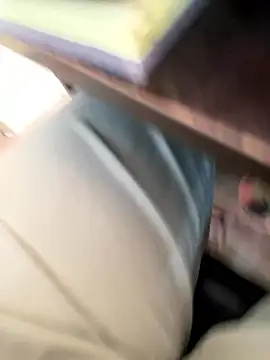 Snapshot of u_wan_me chatting on January 2026 04:17:02 AM u wan me online show from January 2026 04:17:02 AM