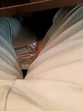 Snapshot of u_wan_me chatting on January 2026 04:27:01 AM u wan me online show from January 2026 04:27:01 AM