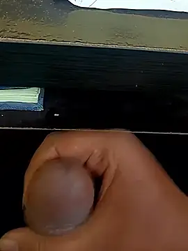 Snapshot of u_wan_me chatting on February 2026 03:27:01 PM u wan me online show from February 2026 03:27:01 PM