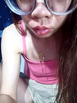   Mai-love19   online show from May 2026 10:28:02 PM