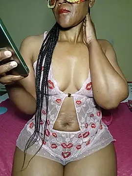Snapshot of BabySweetDee chatting on June 2026 08:47:02 AM BabySweetDee online show from June 2026 08:47:02 AM