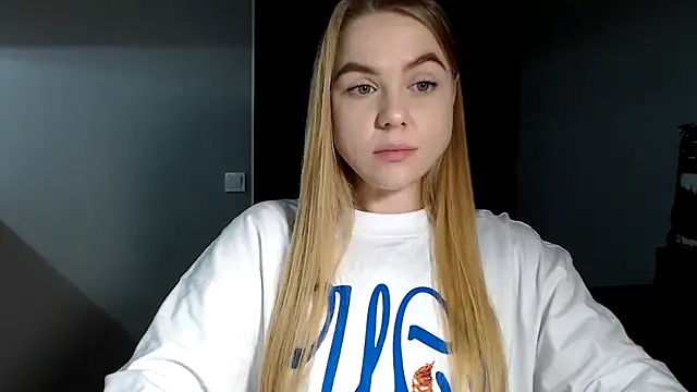 Snapshot of Sunbeam_ chatting on February 2025 11:39:01 PM Sunbeam online show from February 2025 11:39:01 PM