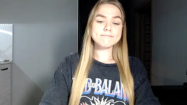 Snapshot of Sunbeam_ chatting on November 2025 09:09:02 PM Sunbeam online show from November 2025 09:09:02 PM