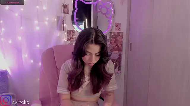 natalie jaensen online show from October 2025 09:28:02 PM