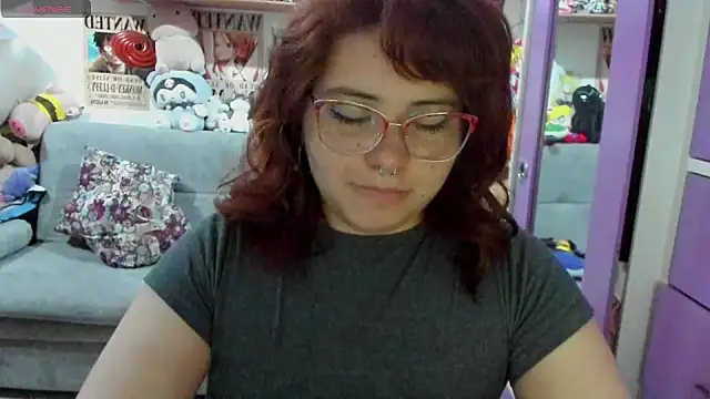 soficammy online show from February 2025 10:44:02 PM