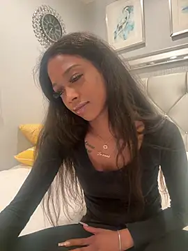 Snapshot of mismialove chatting on May 2026 08:52:01 AM mismialove online show from May 2026 08:52:01 AM