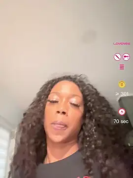 Snapshot of mismialove chatting on May 2026 10:36:01 AM mismialove online show from May 2026 10:36:01 AM