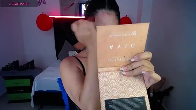 Snapshot of susan_smith18 chatting on February 2025 01:28:01 PM susan smith18 online show from February 2025 01:28:01 PM