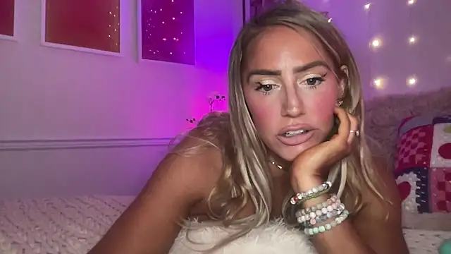 Fitnessbabe69 online show from April 2026 07:50:01 AM