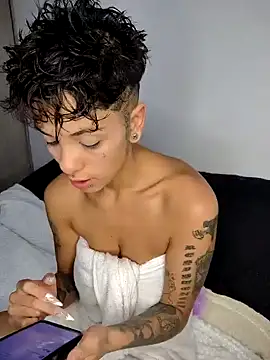 Snapshot of luci_fer_devil chatting on January 2025 02:02:01 AM luci fer devil online show from January 2025 02:02:01 AM