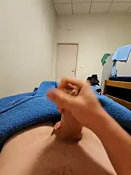 Snapshot of chococr2 chatting on November 2025 11:17:01 PM chococr2 online show from November 2025 11:17:01 PM